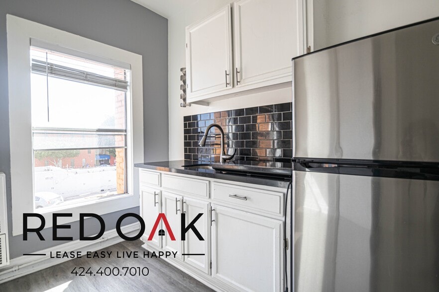 Building Photo - 744 Beacon Ave