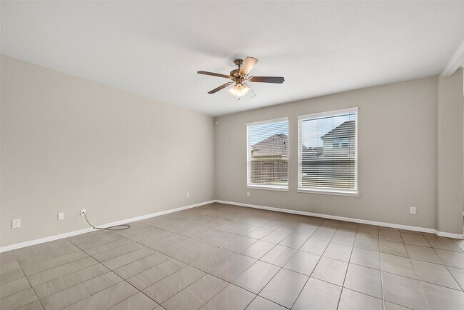 Building Photo - 2903 Painted Sunrise Trail