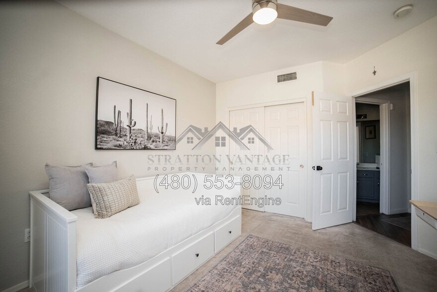 Building Photo - 10410 N Cave Creek Rd