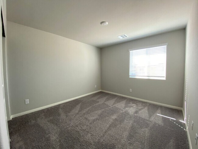 Building Photo - Home for Rent