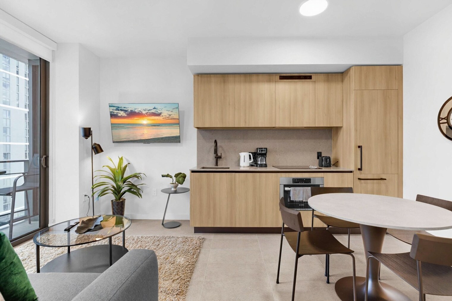 Building Photo - 501 NE 1st Ave