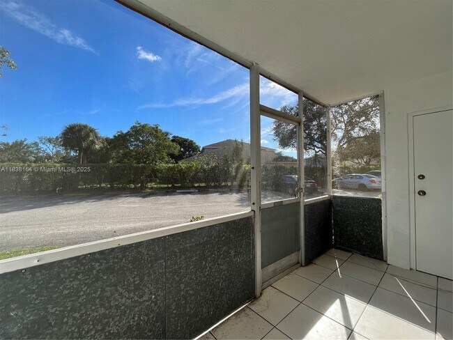 Building Photo - 4354 NW 9th Ave