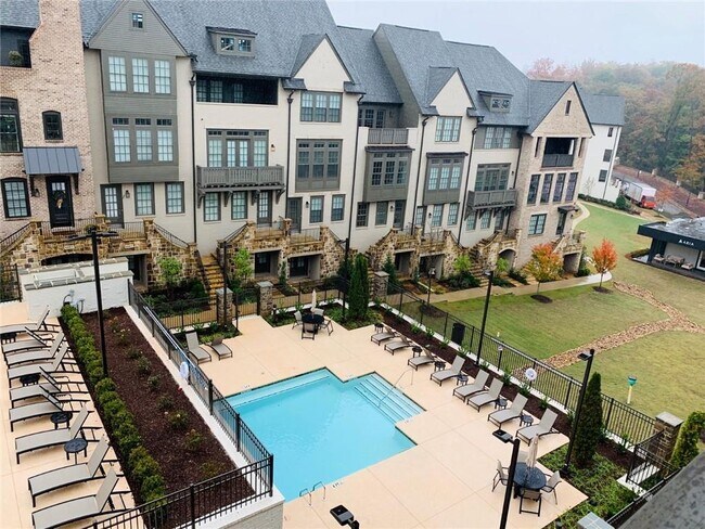 Building Photo - 6715 Encore Blvd