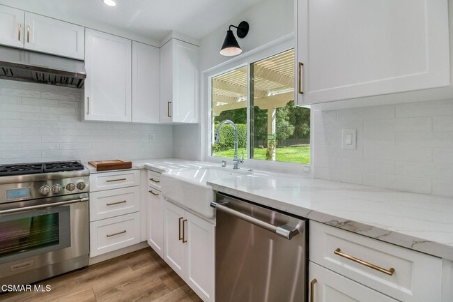 Building Photo - 6823 Castle Peak Dr