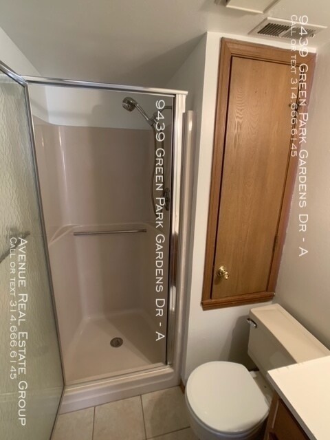 Building Photo - 9439 Green Park Gardens Dr