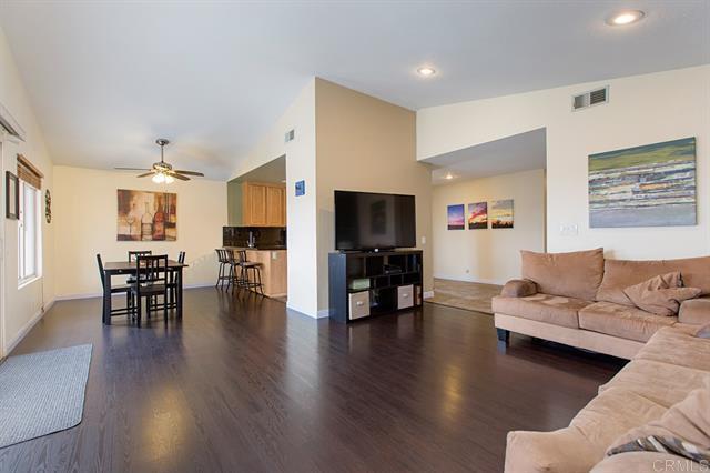 Building Photo - 356 Bay Leaf Dr