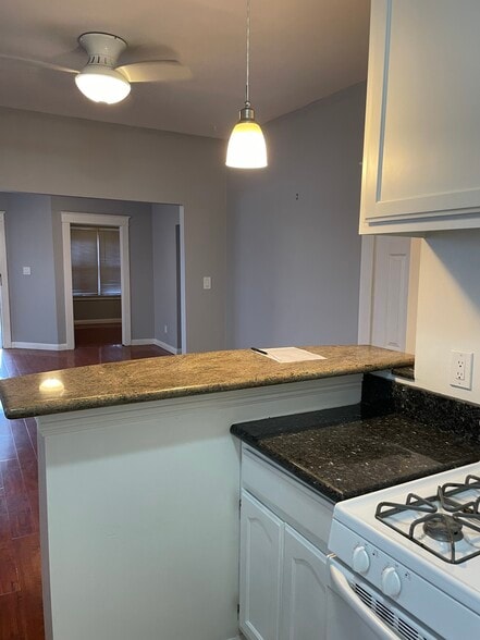 Building Photo - 1243 N Edgemont St