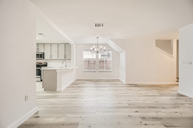 Building Photo - 1721 Poppy Seed Ln