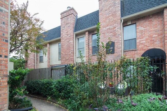 Building Photo - 1601 S Shepherd Dr