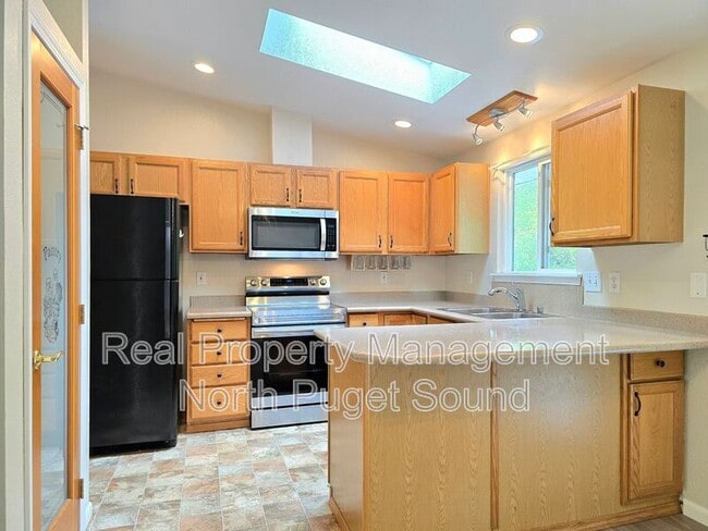 Building Photo - 1805 131st Dr NE