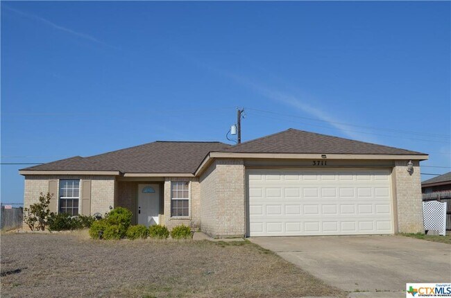 Primary Photo - 3711 Lakecrest Dr