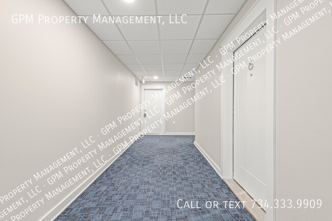 Building Photo - 412 Grand River Ave