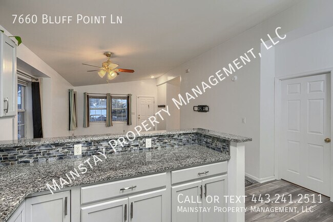 Building Photo - 7660 Bluff Point Ln
