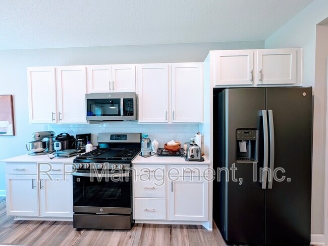 Building Photo - 5023 Useppa Trl