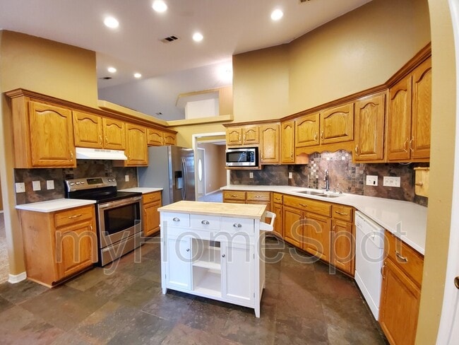 Building Photo - 4219 Spindlewick Dr