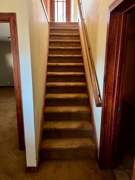 Building Photo - 260 Alto Ln