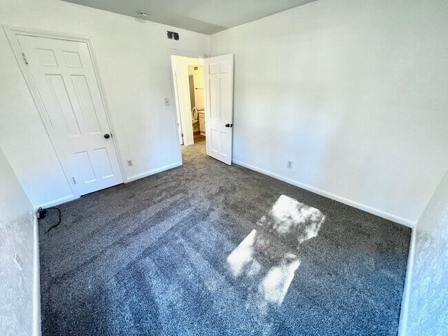 Building Photo - 1109 Turner Ave