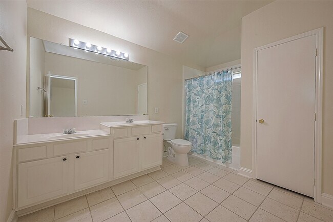 Building Photo - 9407 Dora Meadows Dr