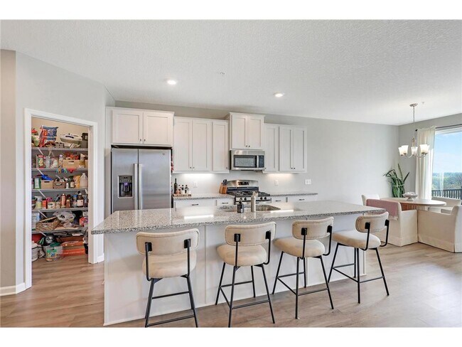Building Photo - 6743 Bluestem Wy