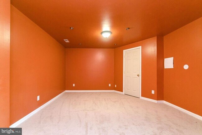 Building Photo - 3603 Carolina Ct