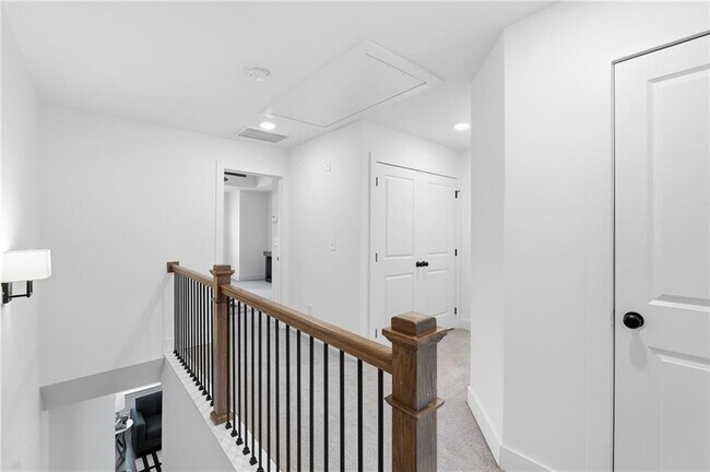 Building Photo - 1883 Plainsboro Dr