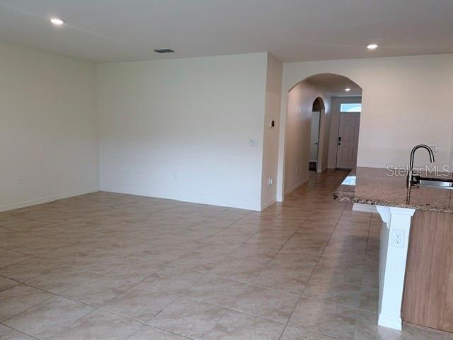 Building Photo - 5642 Western Sun Dr
