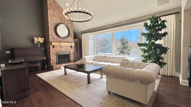 Building Photo - 9 Oakbrook Blvd