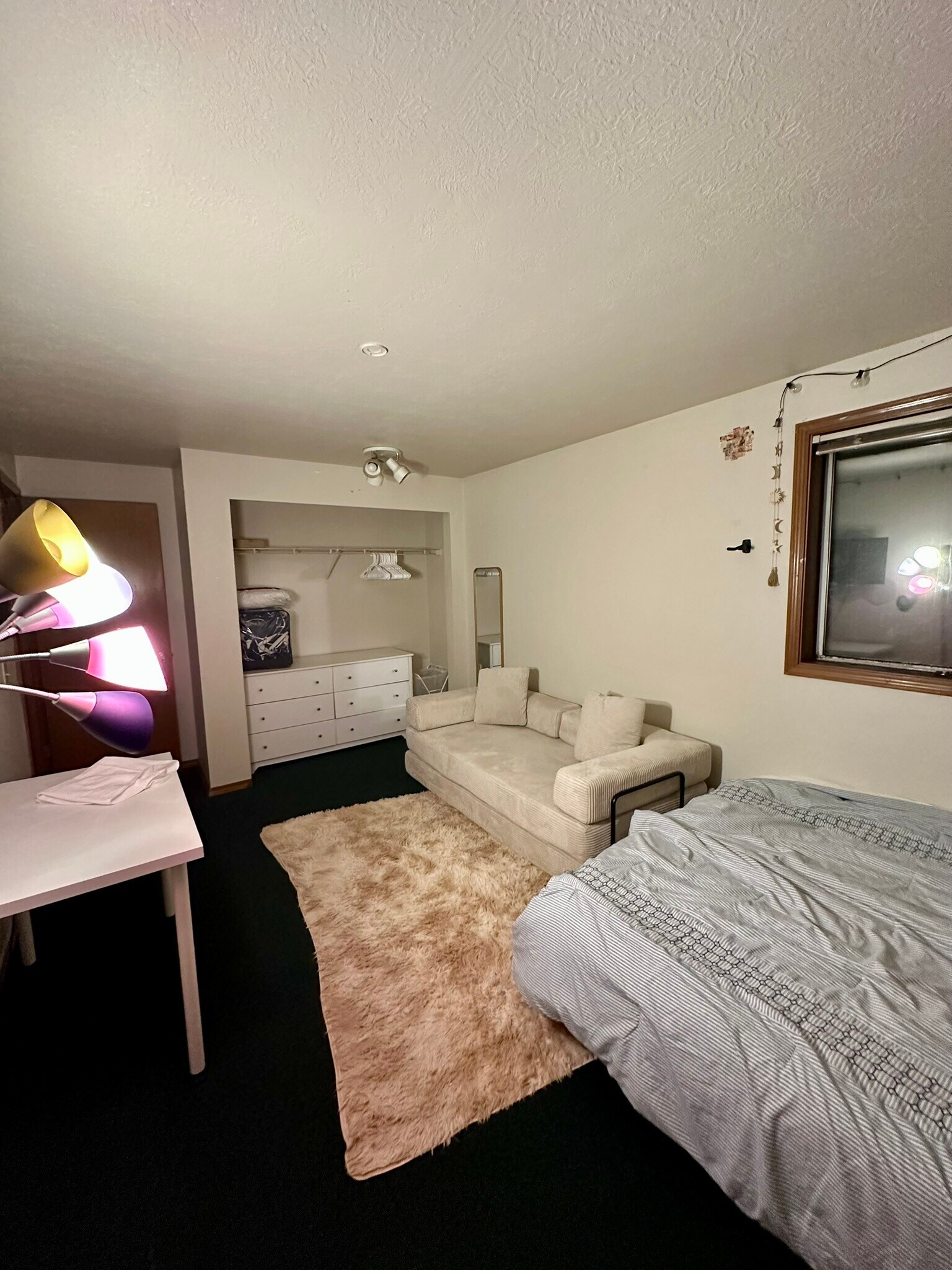 Building Photo - 2120 NE 54th St