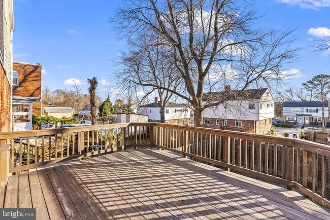 Building Photo - 3918 Usher Ave