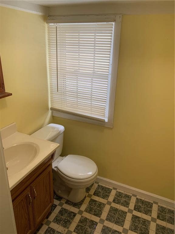 Building Photo - 42 Lee Ave