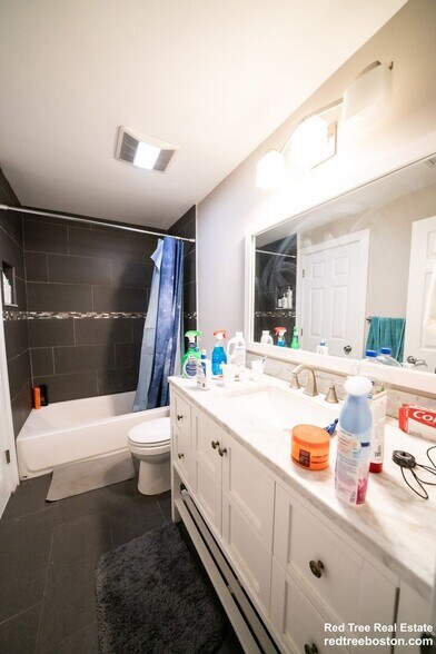 Building Photo - 191 Saint Botolph St