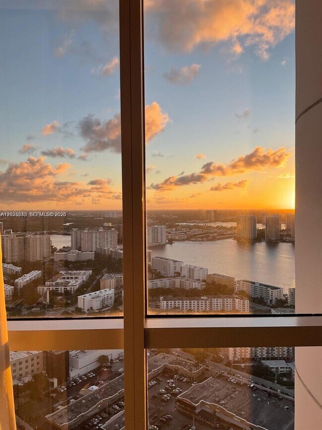 Building Photo - 18201 Collins Ave