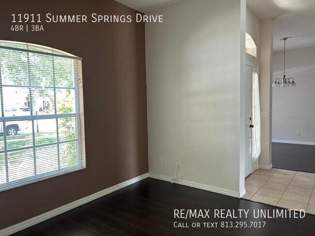 Building Photo - 11911 Summer Springs Dr