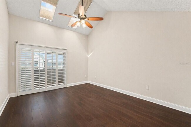 Building Photo - 5567 Sea Forest Dr