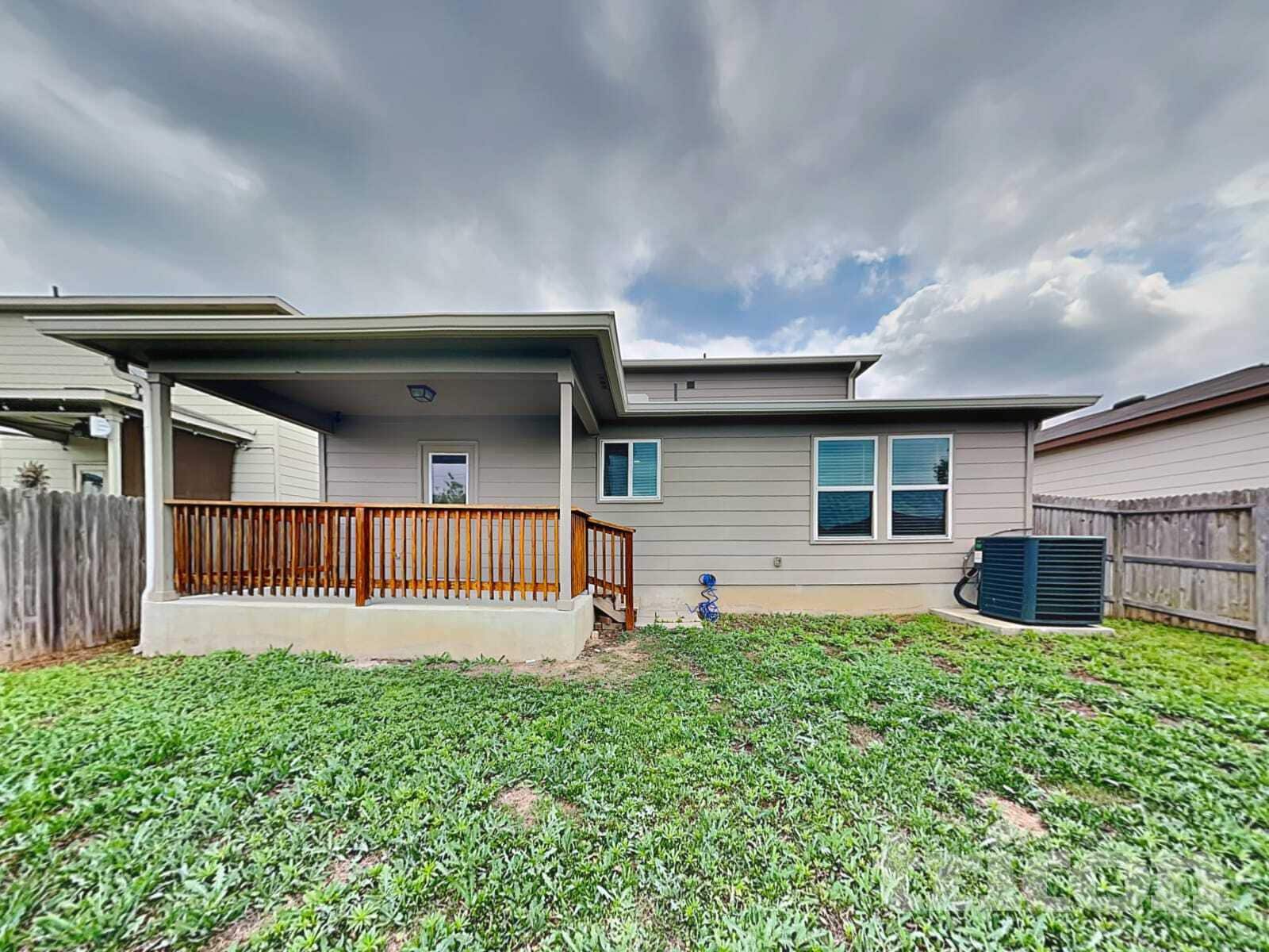 Building Photo - 10607 Noble Canyon