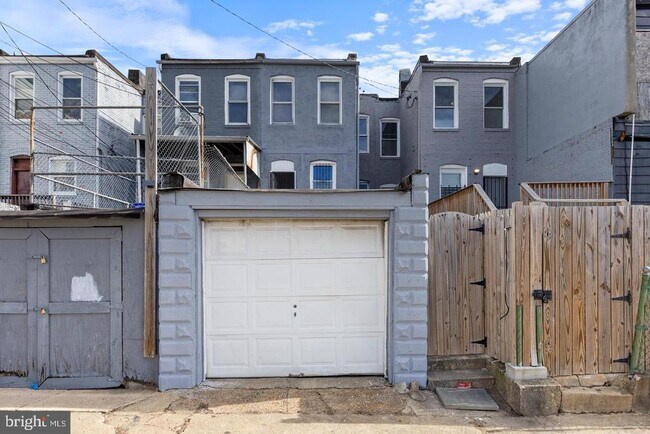 Building Photo - 478 S Bentalou St