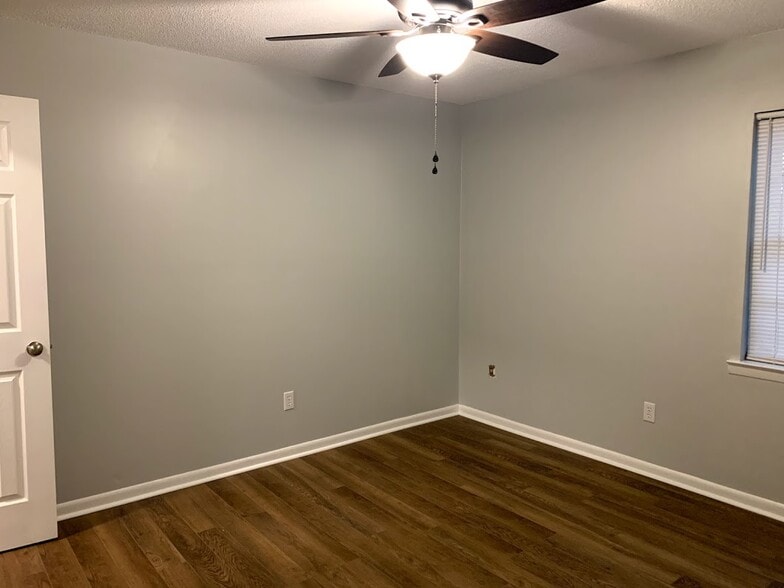 Building Photo - 1600 Rucker Blvd