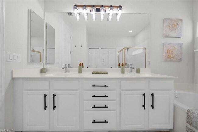 Building Photo - 8864 Ventura Way