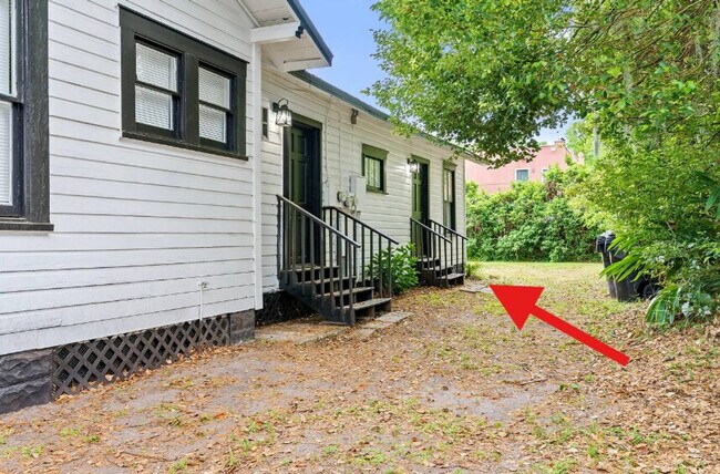 Building Photo - 412 Harwood St