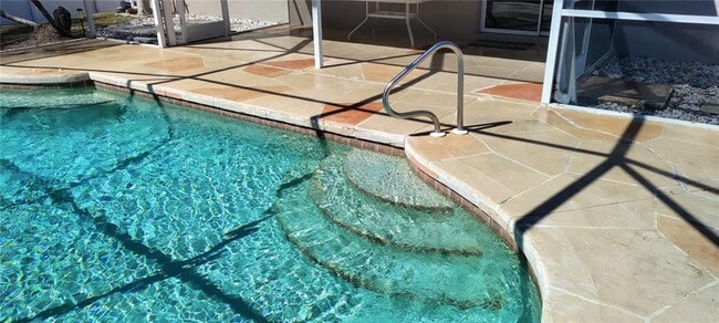 Building Photo - 4550 Fernway Dr