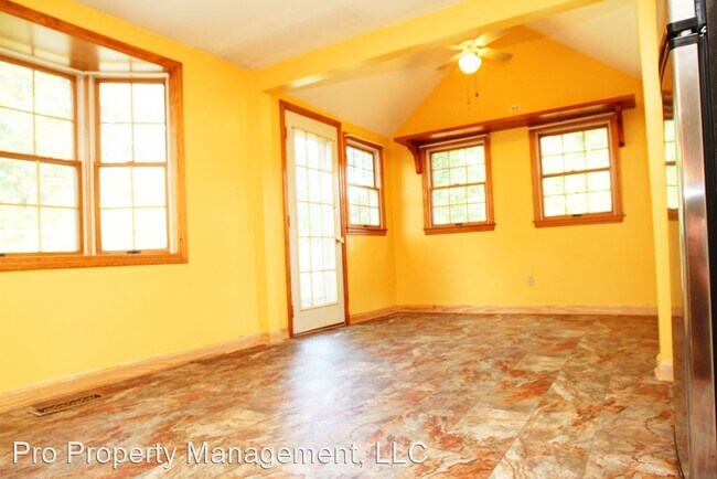 Building Photo - 3 br, 1 bath House - 14 Lynn Circle