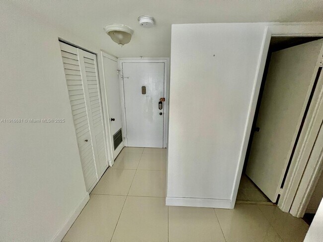 Building Photo - 2750 NE 183rd St