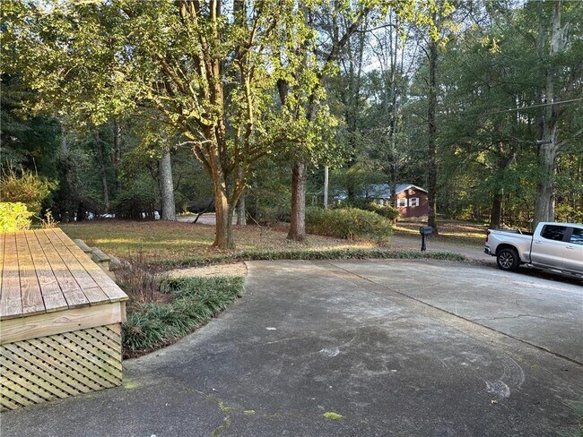 Building Photo - 209 Evans Cook Ct