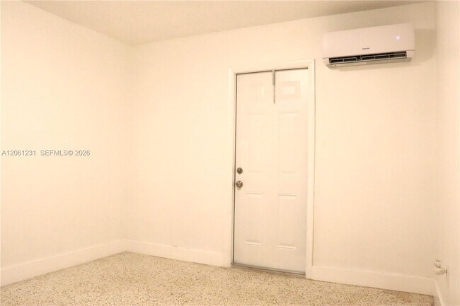 Building Photo - 3144 NW 29th St