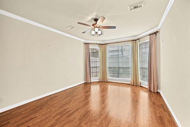 Building Photo - 2507 Watts St