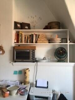 Building Photo - 248 Newbury St