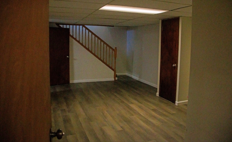 Building Photo - 1932 Carnelian Ln