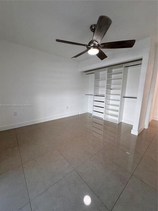 Building Photo - 20521-20125 SW 125th Ave