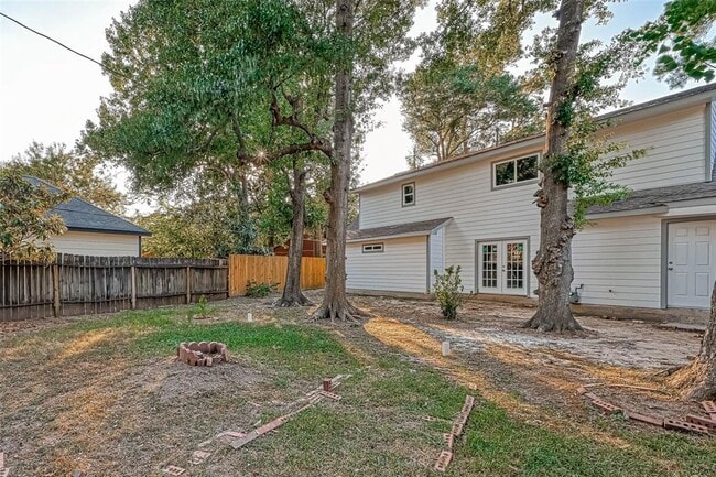 Building Photo - 3615 Highfalls Dr