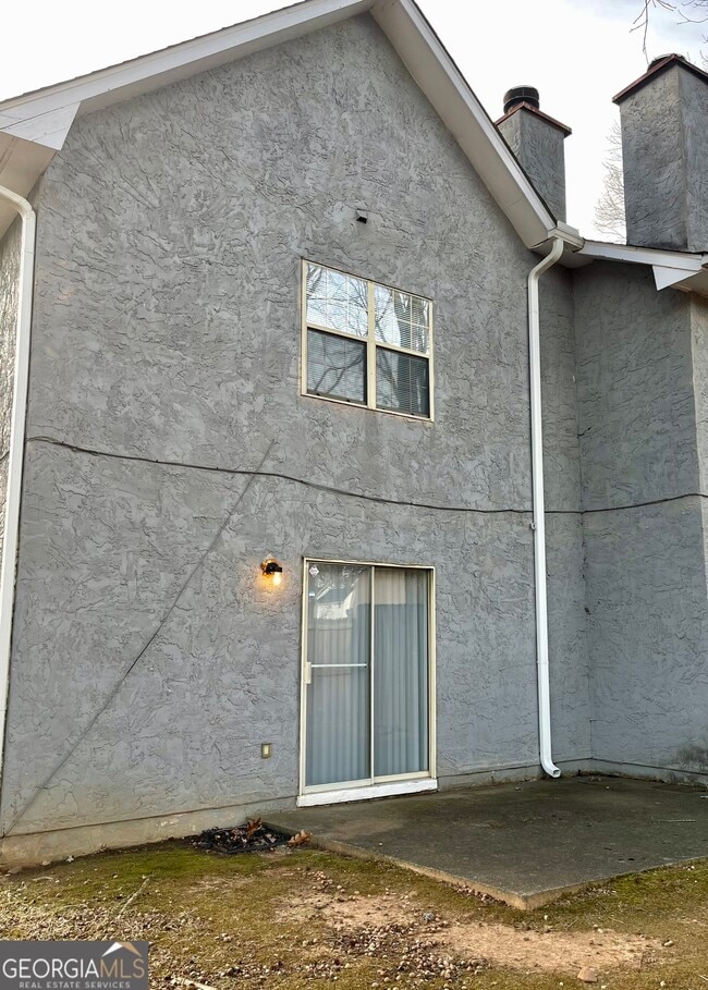 Building Photo - 5882 Sheldon Ct